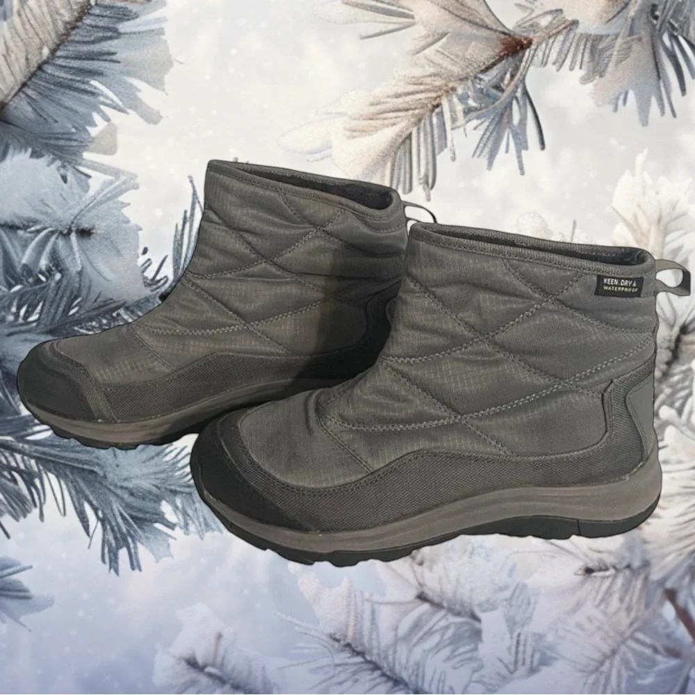 KEEN Warm Winter Waterproof Hiking Boots. Women’s Size 5.5. Dark grey gray cold